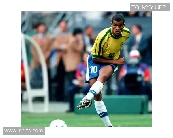 领取踢足球明星照片的独特机会让你与偶像亲密接触