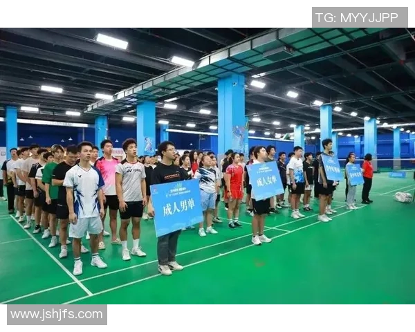 重庆羽毛球队在邀请赛中的比赛经验与表现分析