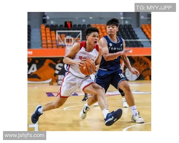 深度解析成都篮球队战术风格与对手的异同与优势分析 深度解析成都篮球队战术风格与对手的异同与优势分析